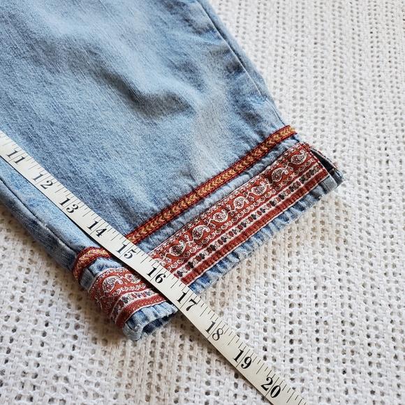 VINTAGE Y2K Women's Zana Di Hi Rise Jeans Embroidered Capri Pants Junior Size 17 - Picture 9 of 11